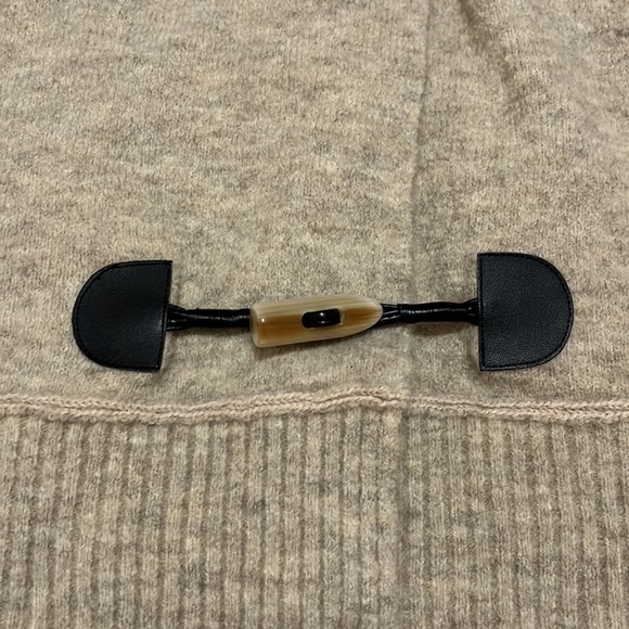 Robbi & Nikki Chunky Sweater - Picture 3 of 8